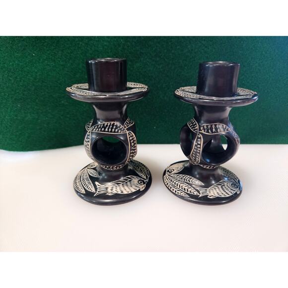 Vintage set of hand carved black soapstone candleholder Fish and Leaf Motif - Picture 2 of 10